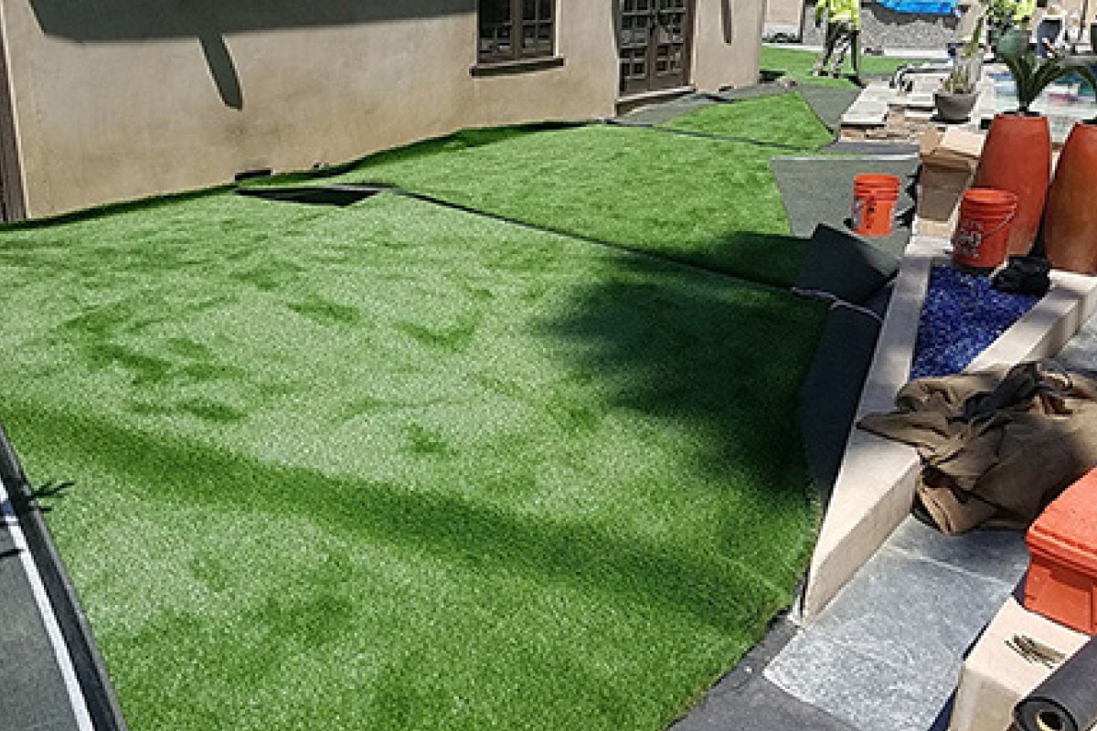 Turf Installation of Dallas team installing backyard artificial turf in Dallas, Texas